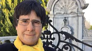 Nunca olvidar cuando un pavo denunció que Puigdemont estaba en Torrejon de Ardoz. Y era Joaquin Reyes haciendo un sketch en Parque Europa.