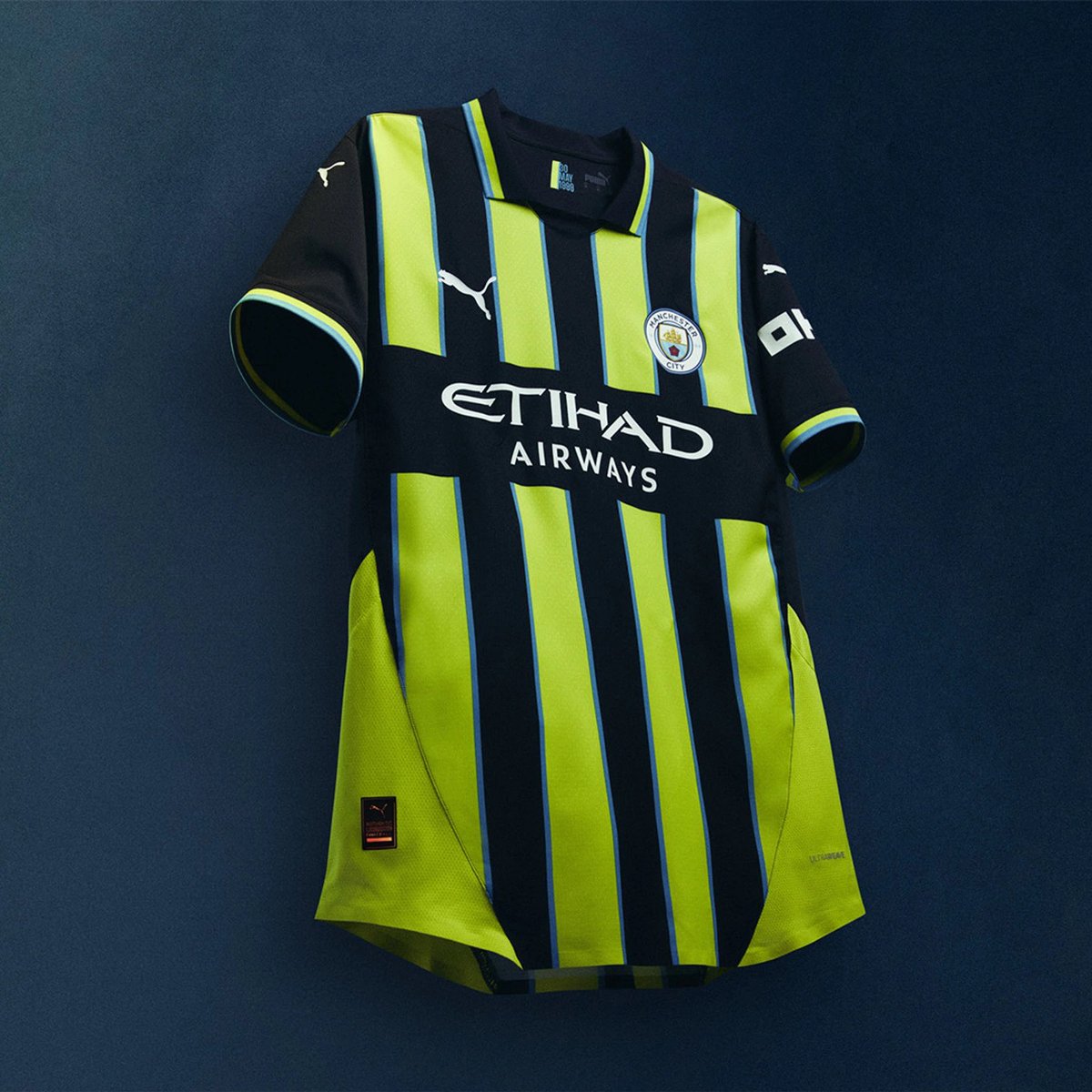 City_Xtra's tweet image. Rate #ManCity&apos;s new 2024/25 away shirt out of 10? ⚫️🟢

Shop now 👉 kitbag.evyy.net/x9yXVv
