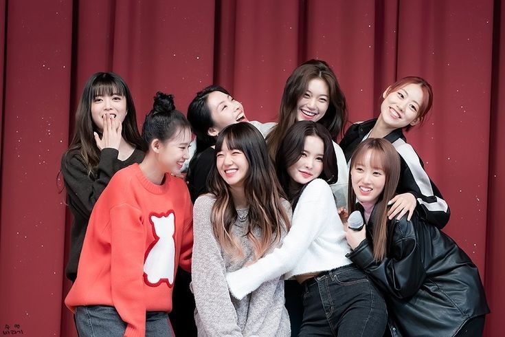 happy anniversary to our girls 💖 thank you for everything! each one of you worked really hard and we're so proud to be your fans. this is not the end, a lot of amazing things are about to come 💌 i love you!

<a href="/WekiMeki/">WekiMeki 위키미키</a>
#위키미키７주년축하해
#WekiMeki7thAnniversary