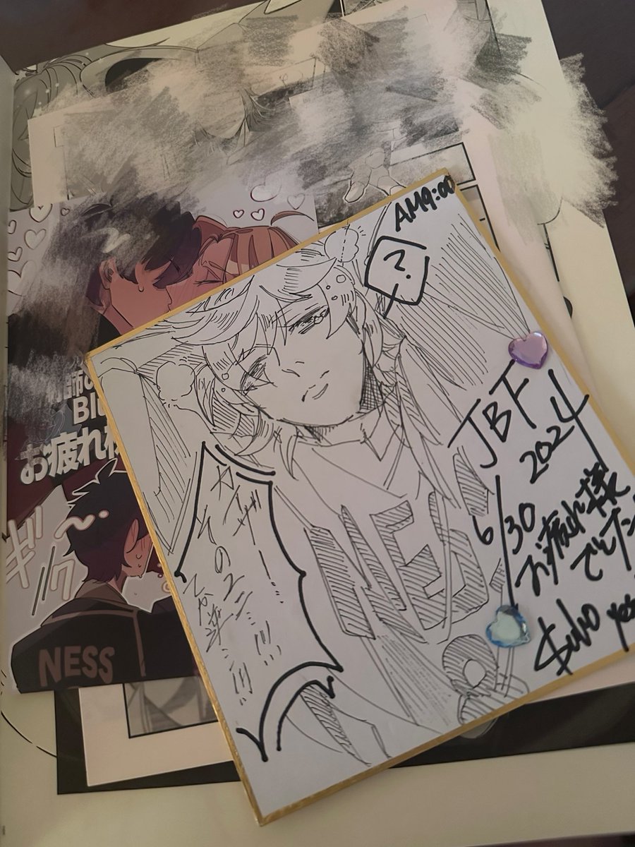 BM_Simoooon's tweet photo. ！！！！！？！T.T ！！！ 
这是….签绘…..！！！呜呜呜
我居然有拿到
这也太幸福了吧…😭😭😭😭😭😭😭😭😭😭😭😭
好想去日本…
好想当面交换无料呜呜呜呜😭😭😭😭 https://t.co/gHxmLdJWTx