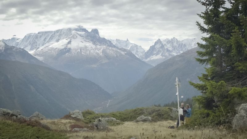 🚨 JOB ALERT 🏔️🌿❄️🛠️📊  

Nous recrutons un-e ingénieur-e d’étude pour gérer nos équipements de terrain et piloter le cycle de vie des données associées à l’observatoire du #MontBlanc 

Offre de poste détaillée : drive.google.com/file/d/1zJPe9d… 

#DataScience #OpenData #openscience