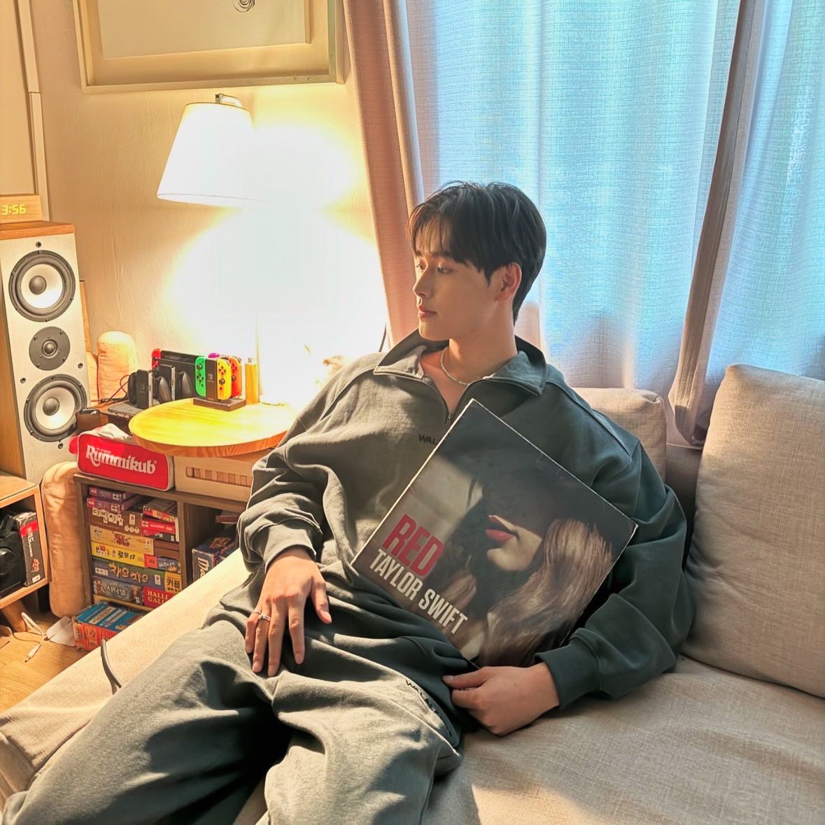 Earnyourway42's tweet image. รูปหล่อ ของจริง 
🥹🫠💓✨🐈‍⬛
Good looks and great music 🎶✨ 
#TaylorSwiftRed

#ShunNakanishi