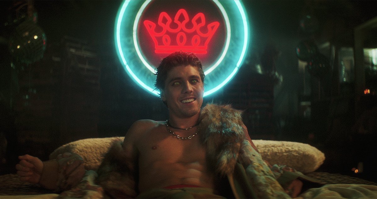 GIVE IT UP FOR OUR KING