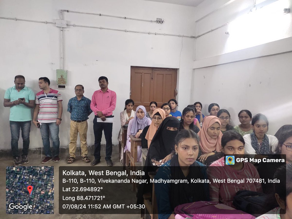 VIVEKANANDACOLG's tweet photo. #OrientationProgram with newly admitted U.G. Student.
Vice - Principal and Others Faculties are presenting the syllabus to the students. https://t.co/hc46Yy6MBM