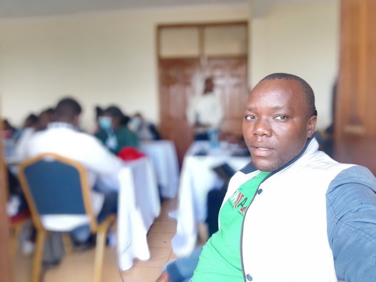 Mckakambu's tweet photo. The future works online.
#Onlineworkiswork
#Ajiramashinani
@eMobilisXAjira 
@AjiraDigital https://t.co/wVE0mwpLWL