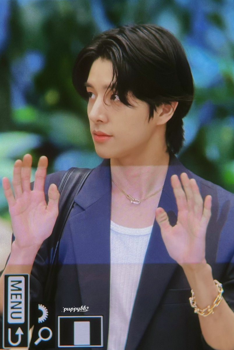 240808 GMP departure
preview
👋🥺

#제이크 #심재윤 #JAKE #엔하이픈 #ENHYPEN #ENHYPEN_JAKE #ジェイク