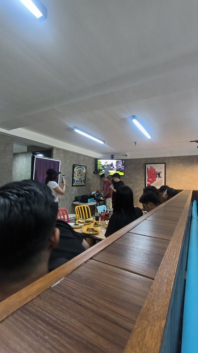 Pareugh_'s tweet photo. Another ecosystem call from Solana Superteam! very glad to meet like minded people and build a network with this wonderful pipz! And salamat sa fuds! Whaywhahah
@Superteam @SuperteamPHL @SuperteamEarn https://t.co/S0FokBfX1M
