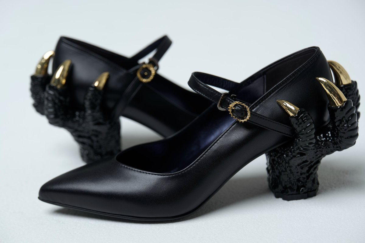 惹きずり込まれる運命のヒールパンプス　King of Monster ver. 予約受付中!! ／ 話題のヒールパンプスがゴジラ・ストア限定カラーで