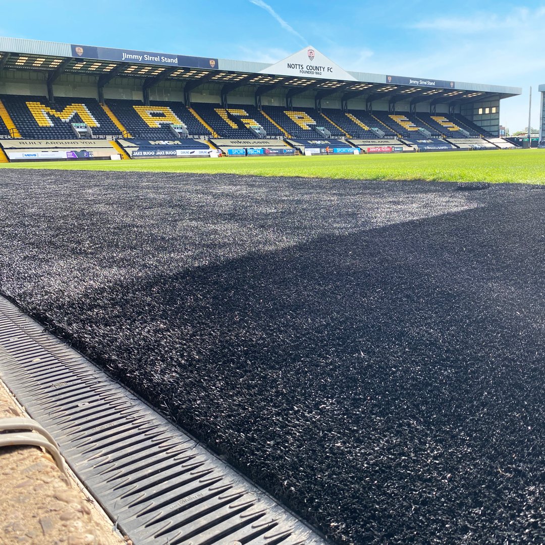 ⚽ Exciting news Notts County FC! The football pitch has been transformed to Premier League standards. Last year's rainfall highlighted a drainage issue. 500m of RECYFIX PRO now manage the surface water run-off and cables. Sports project? Get in touch: hauraton.com/en/contact-us/
