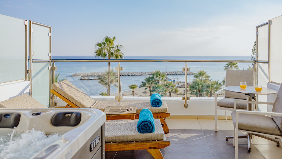 GoldenBayCyprus's tweet photo. We know you're looking for it! 😀Experience one of our hotel's most coveted rooms, boasting a stunning Mediterranean Sea view.

https://t.co/n7juQxIdYQ?

#goldenbaybeachhotel #beachfronthotel #roomwithaview #minisuites #privateterrace #holidays #5starhotel #larnaka #cyprus https://t.co/5m0JQY2hmC