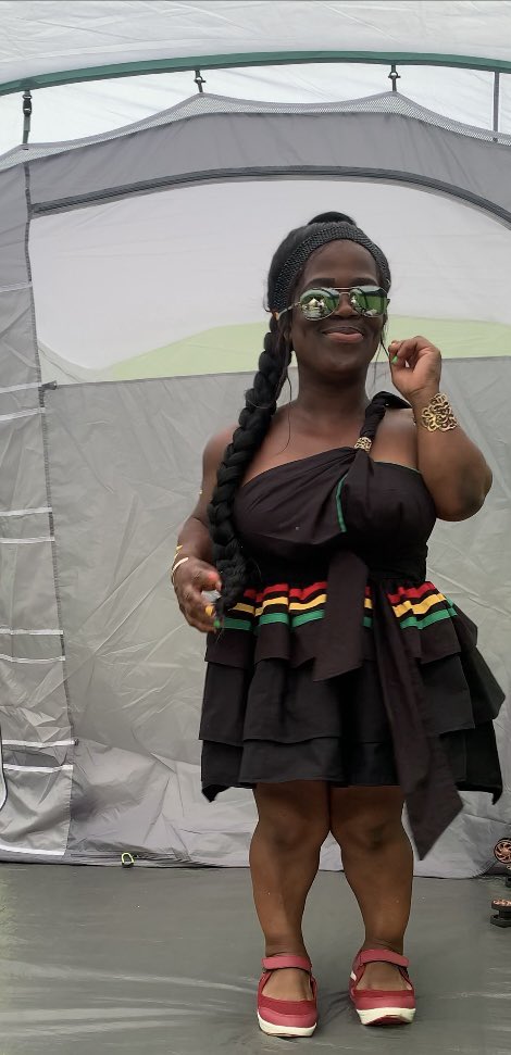 Day 1 #reggaefestival
Made to measure reggae inspired cowboy jacket/shirt shorts with cowboy 🤠 

Day 2 #reggaefestival
Made to measure reggae inspired (infinity-changeable straps) tiered dress
 
#seamstress #sewer #madetomeasure #ADHD #dwarfism