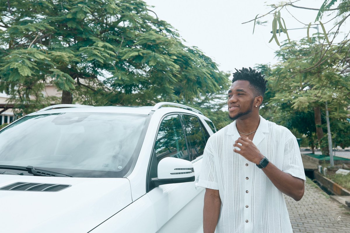 Shola 👑 tweet media