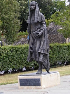 Literacy amongst women in Anglo-Saxon England: anniewhitehead2.blogspot.com/2020/06/litera…