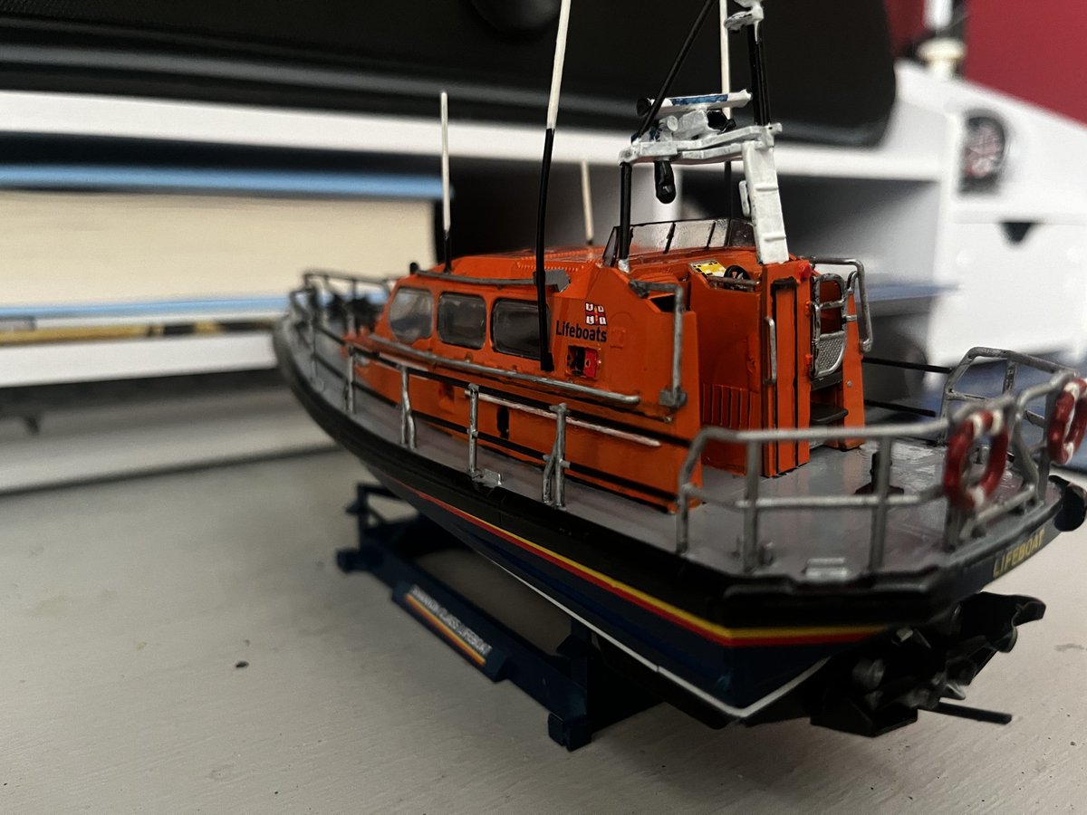 Mc_Hobbit's tweet photo. @RNLI @RNLI finally finished my Shannon Class ALB loved the Build it's time to add some #rnli200 flags to the boat now 😀 https://t.co/j9Tr1XPxFO