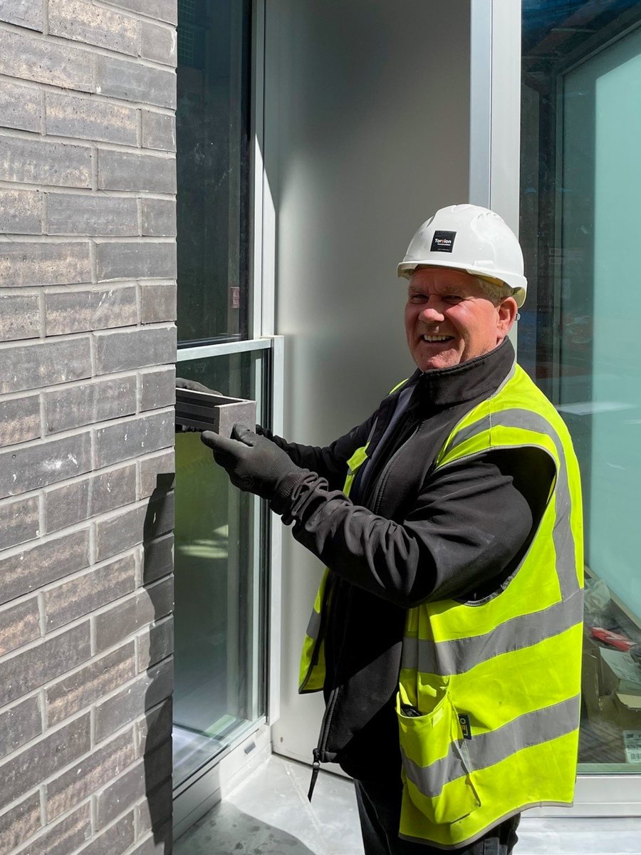 TorsionGroup's tweet photo. PROJECT UPDATE: 
Our team at One Victoria is making great strides. We've completed the Block A substation and reached level 4 with internal M&amp;E. Frames, glazing, and SFS steel are done, and waterproofing is nearly complete.
#constructionnews #residential @OneheritagePLC https://t.co/WNpmDa8jDf
