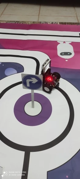 YahboomT's tweet image. 👏Very cool ! Shipping is very nice. I tried it immediately, the vehicle works.🥳
👉Got it:bit.ly/3YD982G
#MicrobitV2 #BBCMicrobit #MicrobitCar #STEM  #Codingrobot #Robotics #gifts #Robot #DIYROBOTIC #electronics #toys #kids #STEM #EducationalGifts #microbitrobot