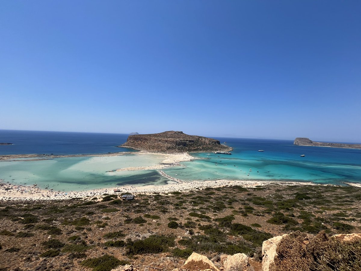 LouddR5's tweet photo. Balos beach, Crète, Grèce 🏝️🇬🇷 https://t.co/HMq99NjLZJ