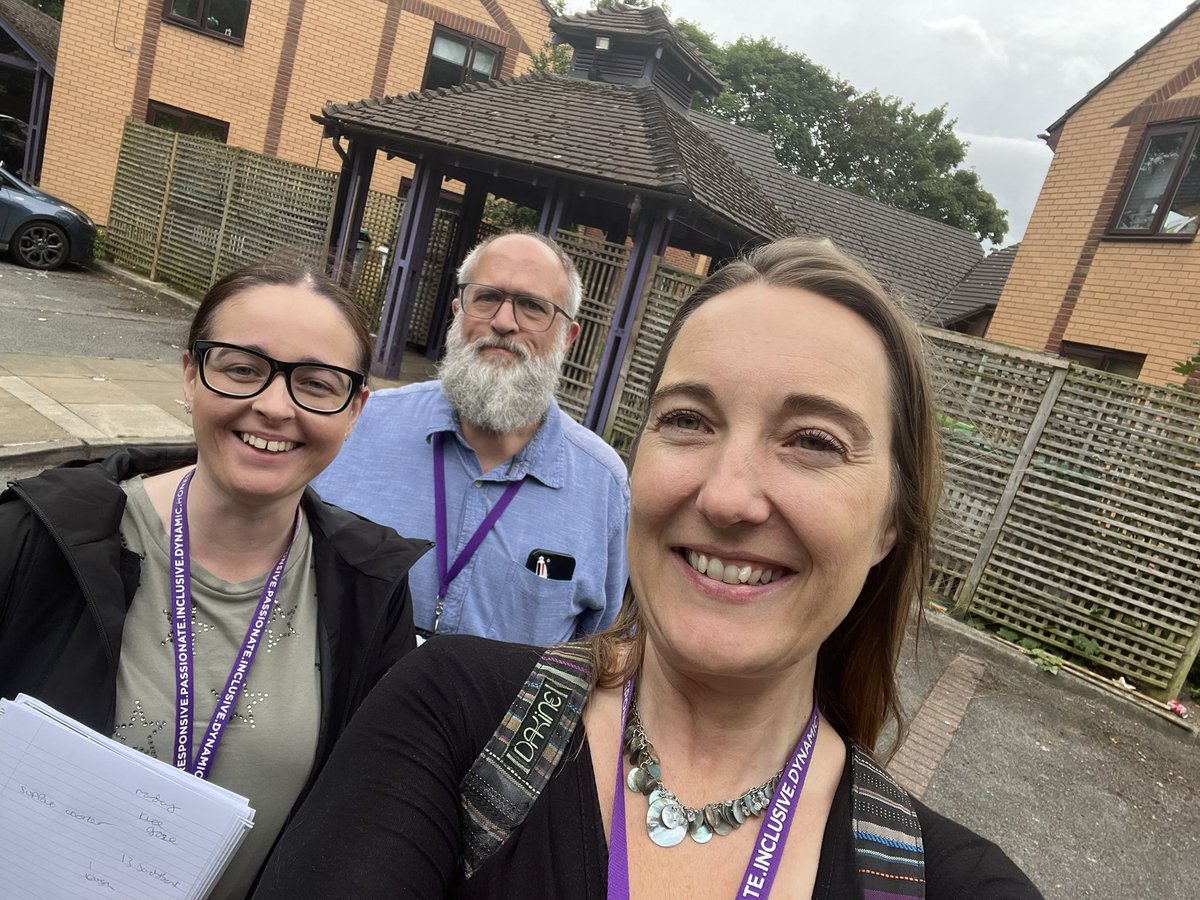 Emma Robinson tweet media