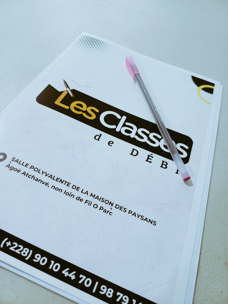AMorouma's tweet photo. "Avoir confiance en soi c'est le travail de chaque jour", Ama Béatrice ALOVOR. C'était hier aux Classes de Débi. Je me régale avec cette formation☺️.
#confianceensoi #prisedeparoleenpublic #lesclassesdeDébi https://t.co/b7pS5QQmyE