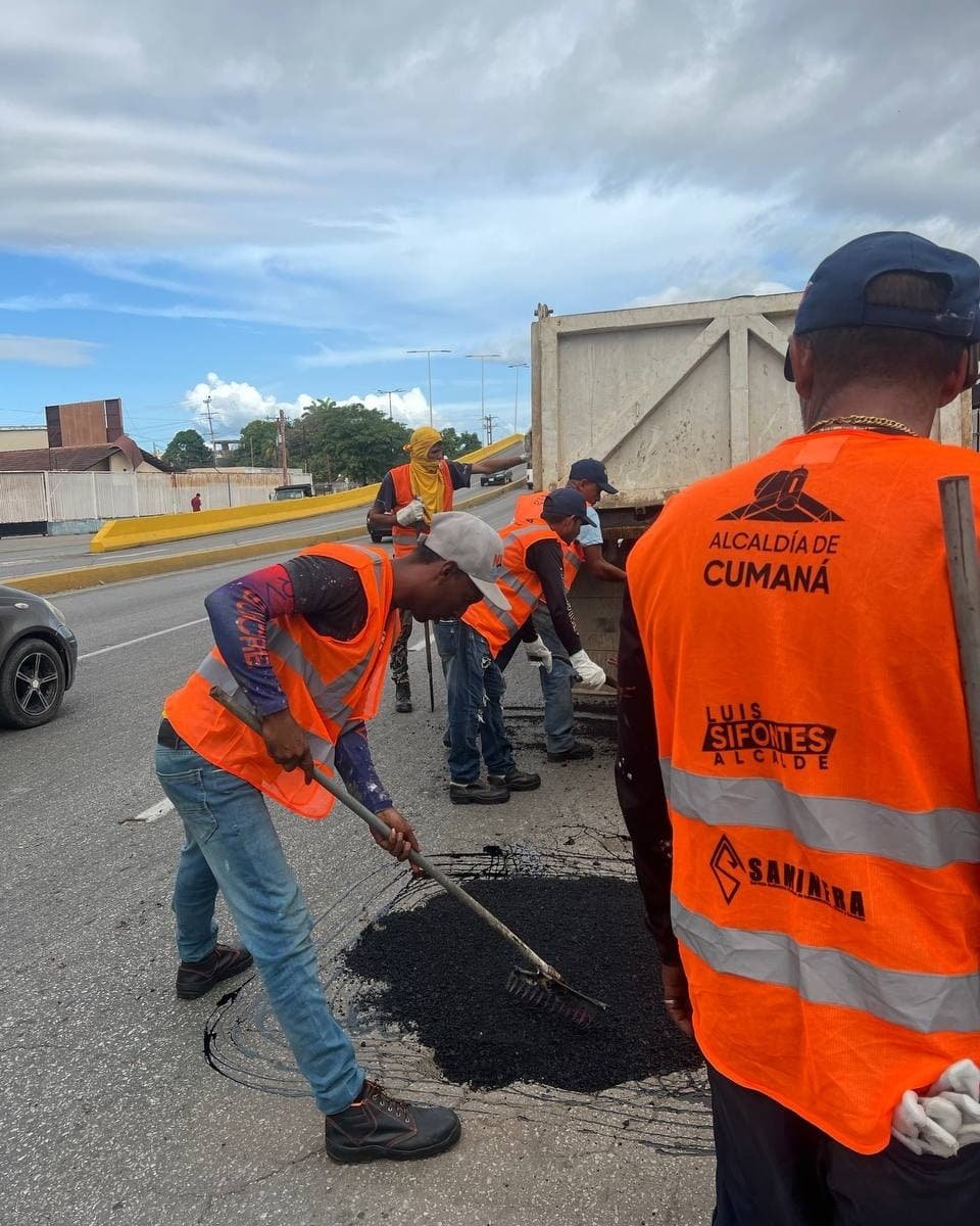 YO❤️CUMANÁ | #8Ago 
📢|•Alcalde activo.
.<a href="/lossifontes/">LUIS JAVIER SIFONTES</a>:  Lo dijo, estamos retomando el Plan de Bacheo, en nuestra Ciudad. Gracias a nuestro presidente.  #CUMANÁ #Sucre #PRELEMI #sergetti #oriele #perletti
.<a href="/Titomara2/">Titomara🌐🇻🇪</a> .<a href="/Titomara4/">Titomara🌐</a> <a href="/kenys719/">Tito mara</a> <a href="/MaraTito72/">Titomara</a>
#PuebloSonrienteYEnPaz