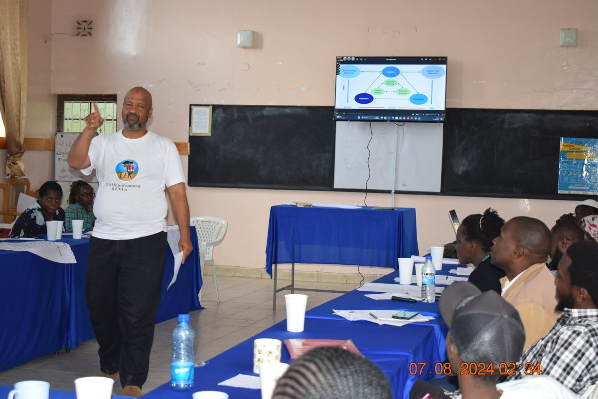 loveandhope21's tweet photo. Day 3 of the training on Combining climate change and GBV training to CFs and LHC staff ,will be better equipped to handle the complex intersection of climate change and GBV, ensuring they can support their communities effectively. #credibleinvestment  #TeamEnvironment https://t.co/ulZWs0xaFI