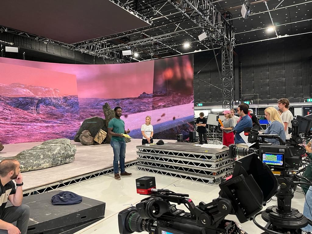 NFTSFilmTV's tweet image. The combination of #UnrealEngine &amp;amp; #LEDvolume stages has taken #VirtualProduction to another level, but have skillsets kept pace?

Learn more about this @NFTSFilmTV course, the UK’s first dedicated certificate in VP, from Course Leader Alan Thorn 💡 bit.ly/4c3K6Ne