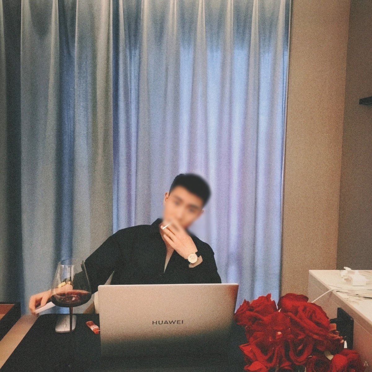 Senyu0351's tweet photo. 我从未在你肉身留下痕迹
你的灵魂却布满我的烙印
你是我用心打造的作品
也难怪我会感受到吸引

你脖子上的项圈只有我能看到
这是我与我的共鸣 https://t.co/6wTZhtJKbr
