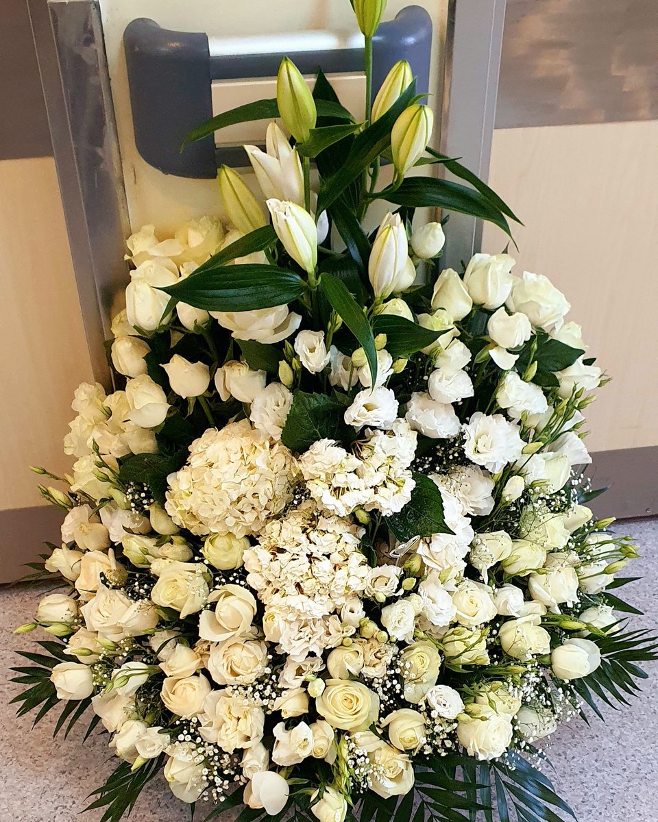 ammanflowers's tweet photo. ارسل أجمل باقات الورود الطبيعيه 🌷 مع الهدايا الفاخرة و الكيك و البالونات إلى الأحباء في عمان...  اطلب مباشره عبر موقعنا https://t.co/SuDNV4sg6j واتساب 00962796462495
نستقبل طلباتكم من جميع انحاء العالم 🌍

واتساب:
https://t.co/wRzDpZQRRe

رابط الطلب:
https://t.co/dZRKFHMuxm https://t.co/2CTfDFP2jm
