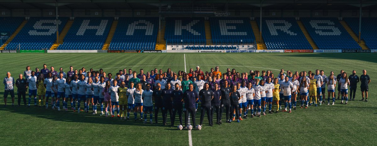 🏟 😍

BURY FOOTBALL CLUB 2024/25 

⚪🔵⚪🔵⚪🔵⚪🔵⚪🔵⚪🔵

#BuryFC | #PartOfIt