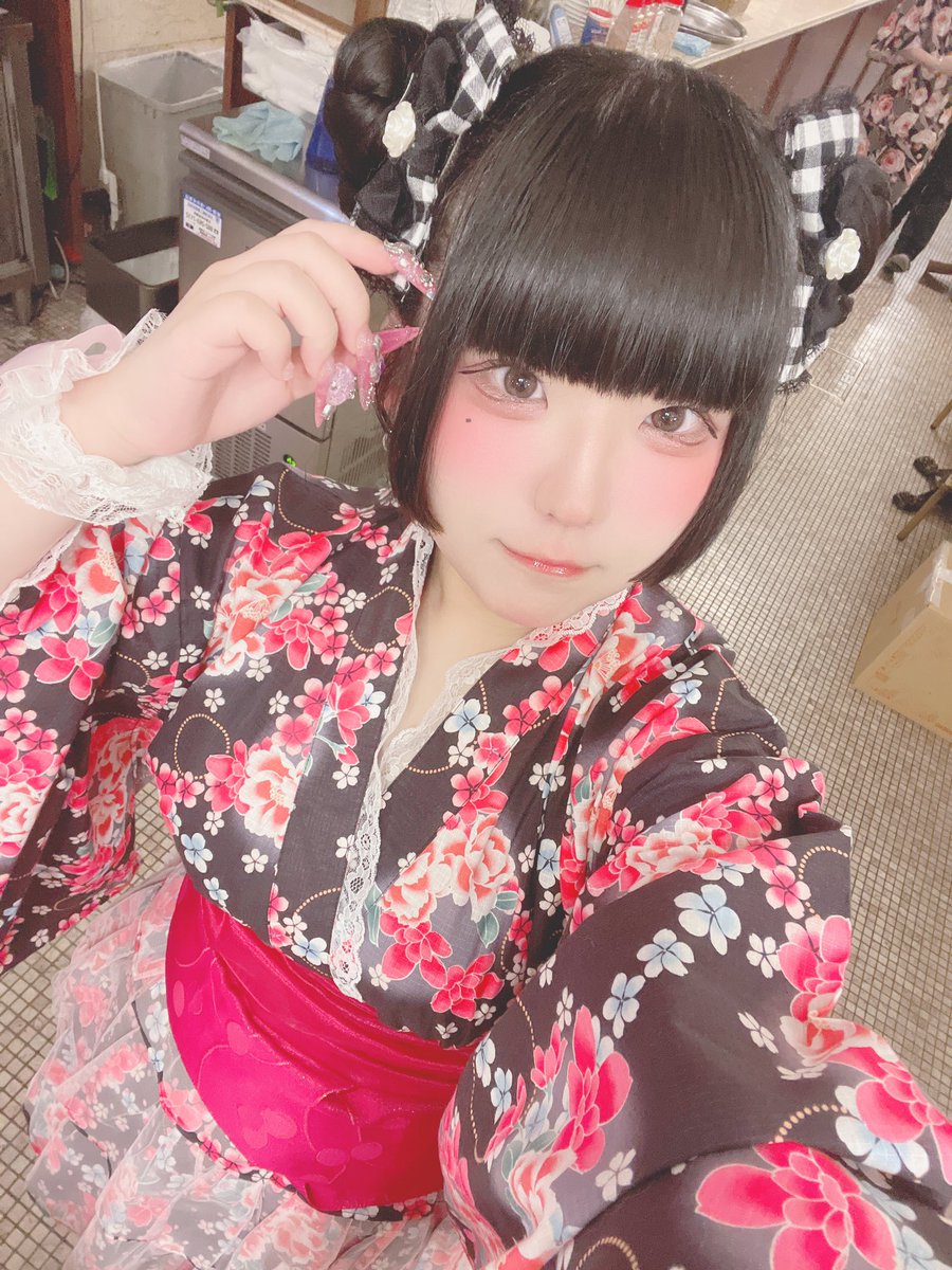 purimo_riru's tweet photo. おきゅいん〜！ぷりもね！ゆかた！22時まで！えんかくもできる https://t.co/mZ4rw2RqWA