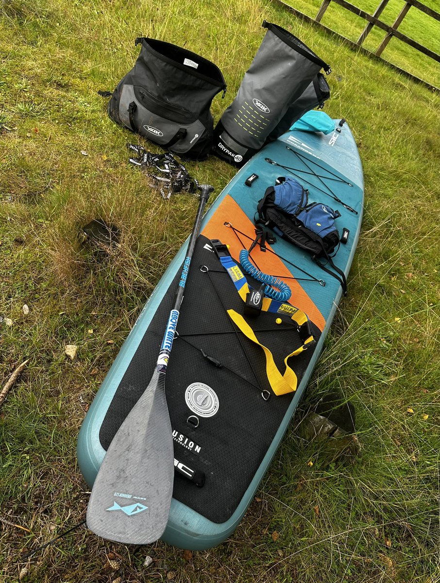 Ready to rumble! Looking forward to feeling the difference in the Scottish Loch water 💦 
#paddlescotland #sup #standuppaddle #adventure #explore