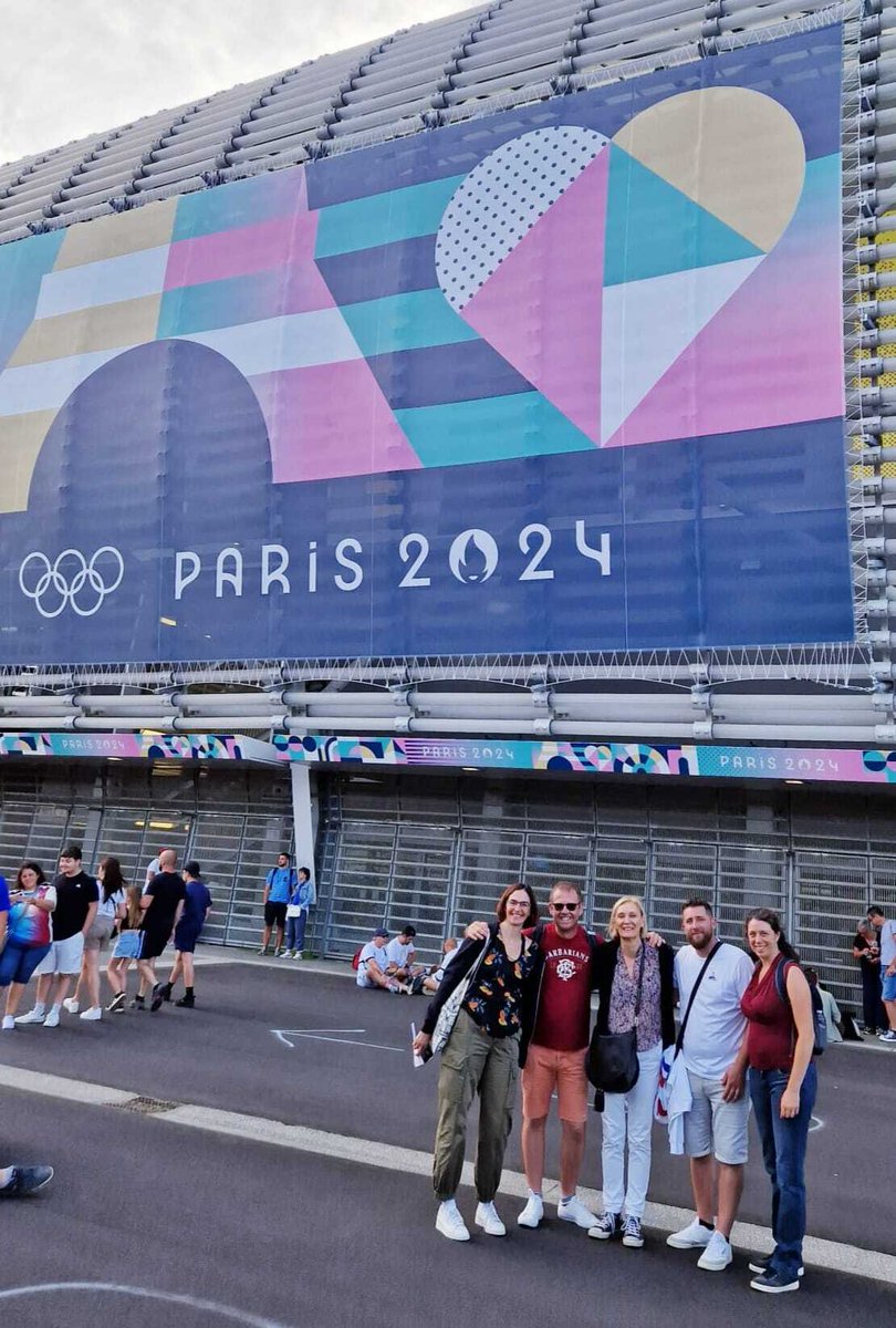 Quel plaisir d'avoir accompagné hier notre producteur ambassadeur Tomates aux jeux olympiques. Au programme : un match de quart de finale en handball : Norvège (28) vs Slovénie (33), visite du centre de la belle ville de Lille, du soleil, de l'ambiance et de la bonne humeur 😎