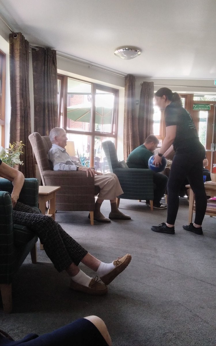 WoodsWynyard's tweet photo. Our residents enjoyed MOVE 4 HEALTH #exercise  class ❤ 💙 💜 #wynyardwoods https://t.co/Tl4xqcF5Uj