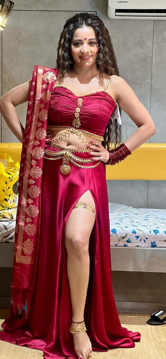 Tesla_ASI's tweet photo. 🛑 #MonalisaThread 
🛑 #BollywoodThread 

#Bollywood #Actress #Monalisa New Look https://t.co/yTIEjgrQUr