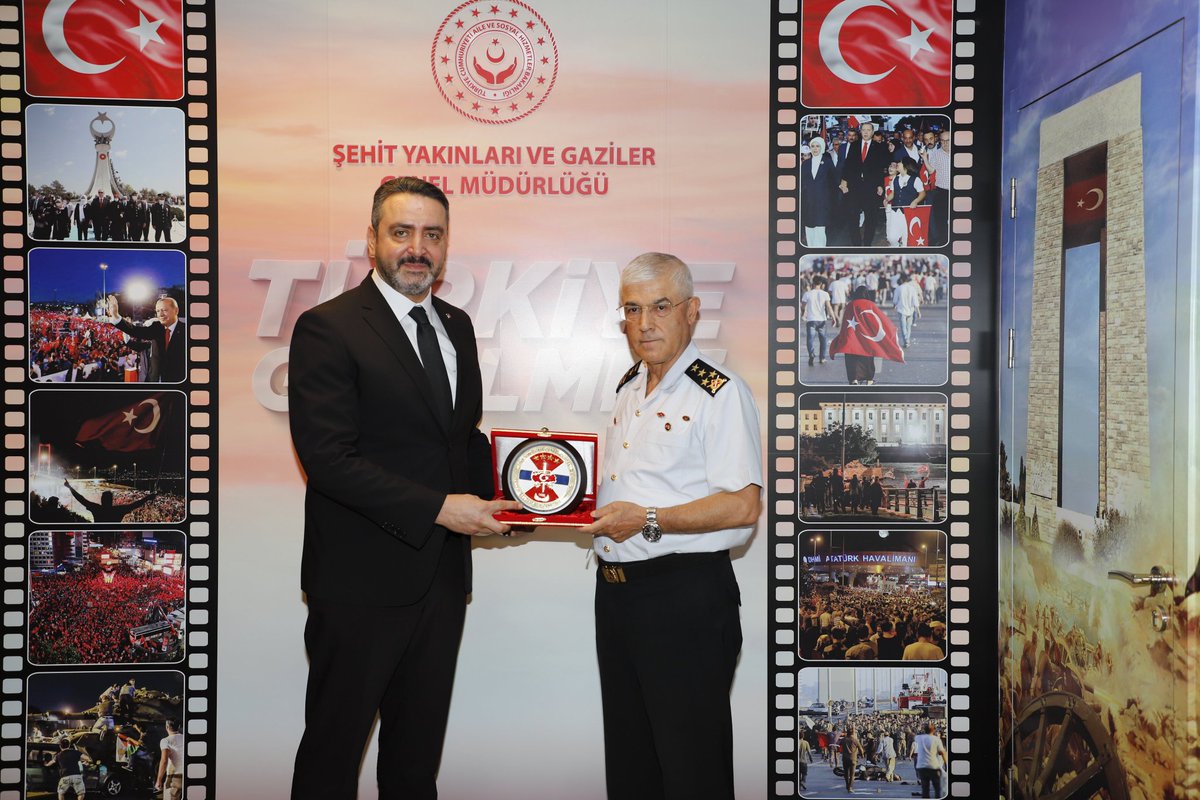 mhrmkurt's tweet photo. Jandarma Genel Komutanı Orgeneral Sayın Arif ÇETİN'e  ziyaretlerinden dolayı teşekkür ederim.

@MahinurOzdemir @tcailesosyal https://t.co/Of2sS00l5y