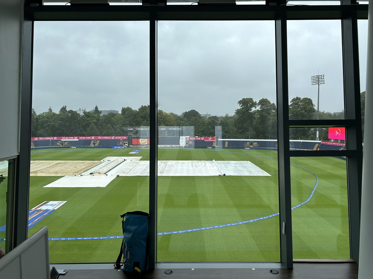 Ioan Dyer tweet media