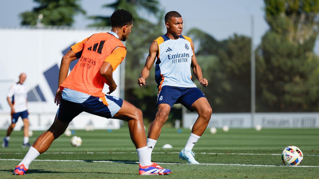 SeputarMadrid's tweet photo. 🚨 Back to the grind at Valdebebas on Day 2! Prepping for the UEFA Super Cup.. 🔥🔋 https://t.co/i68NURbCJi