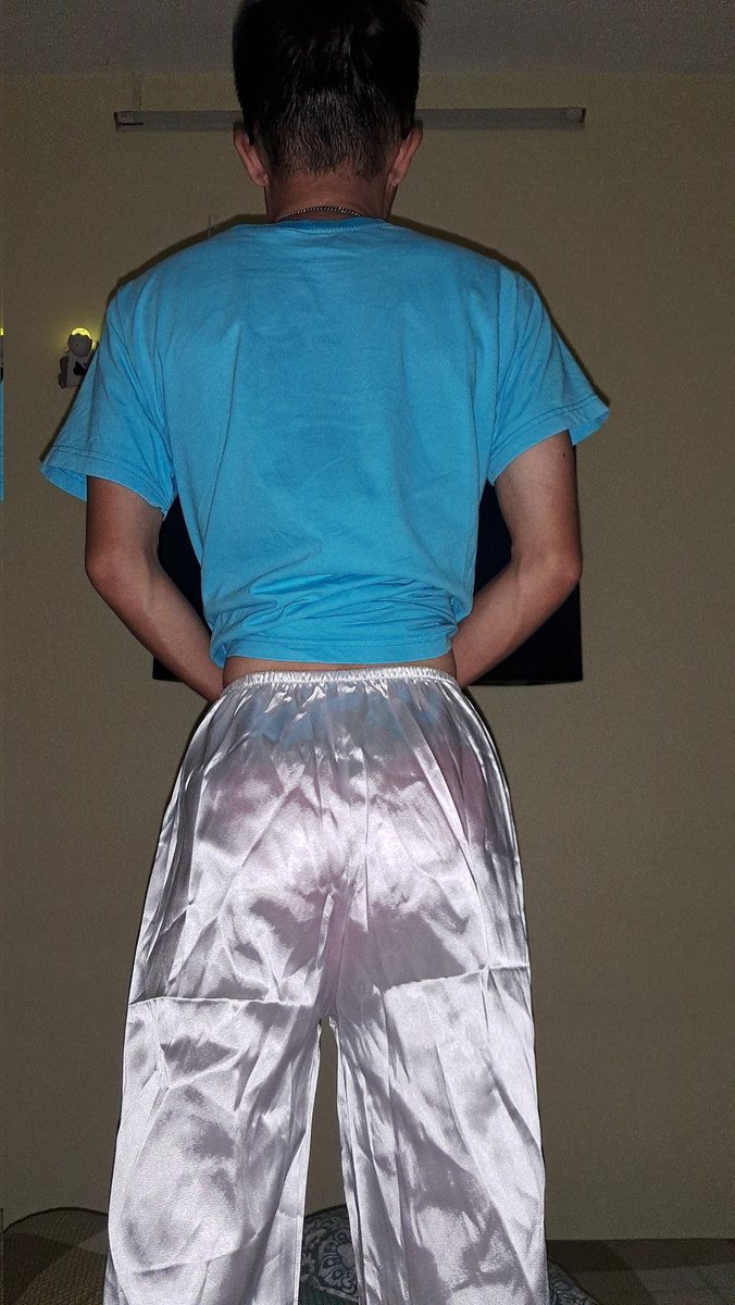 darcy202021's tweet photo. Shiny and soft
#satinpanties #phibong #thudam #satin https://t.co/35KiQMSN3e