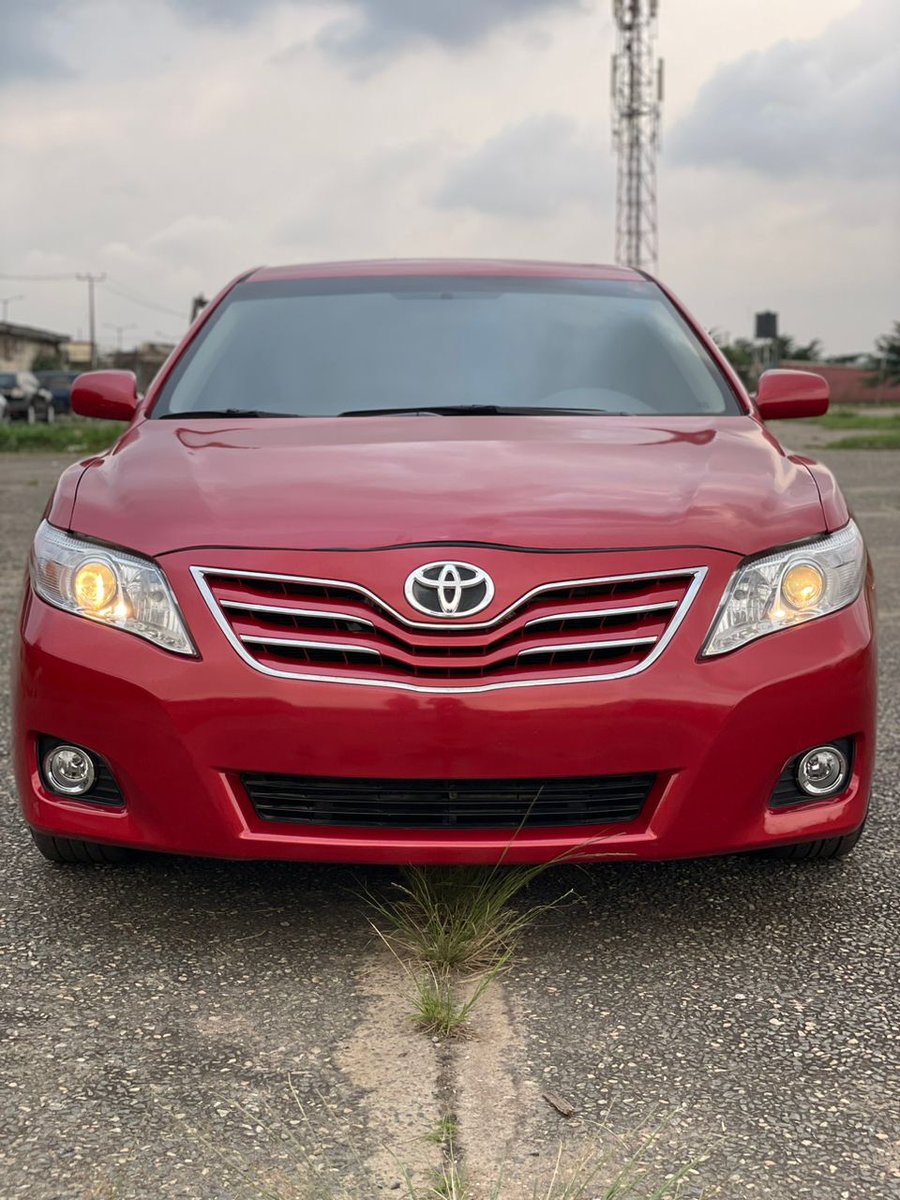 PELSAUTOS's tweet photo. 🔥🔥FRESH ENTRY OUTSTANDING CLEAN TOYOTA CAMRY 2011 MODEL WITH AN EXCLUSIVE PERFORMANCE. 
10.8M
IBADAN
07032328559 https://t.co/xLP7dQ3D7F