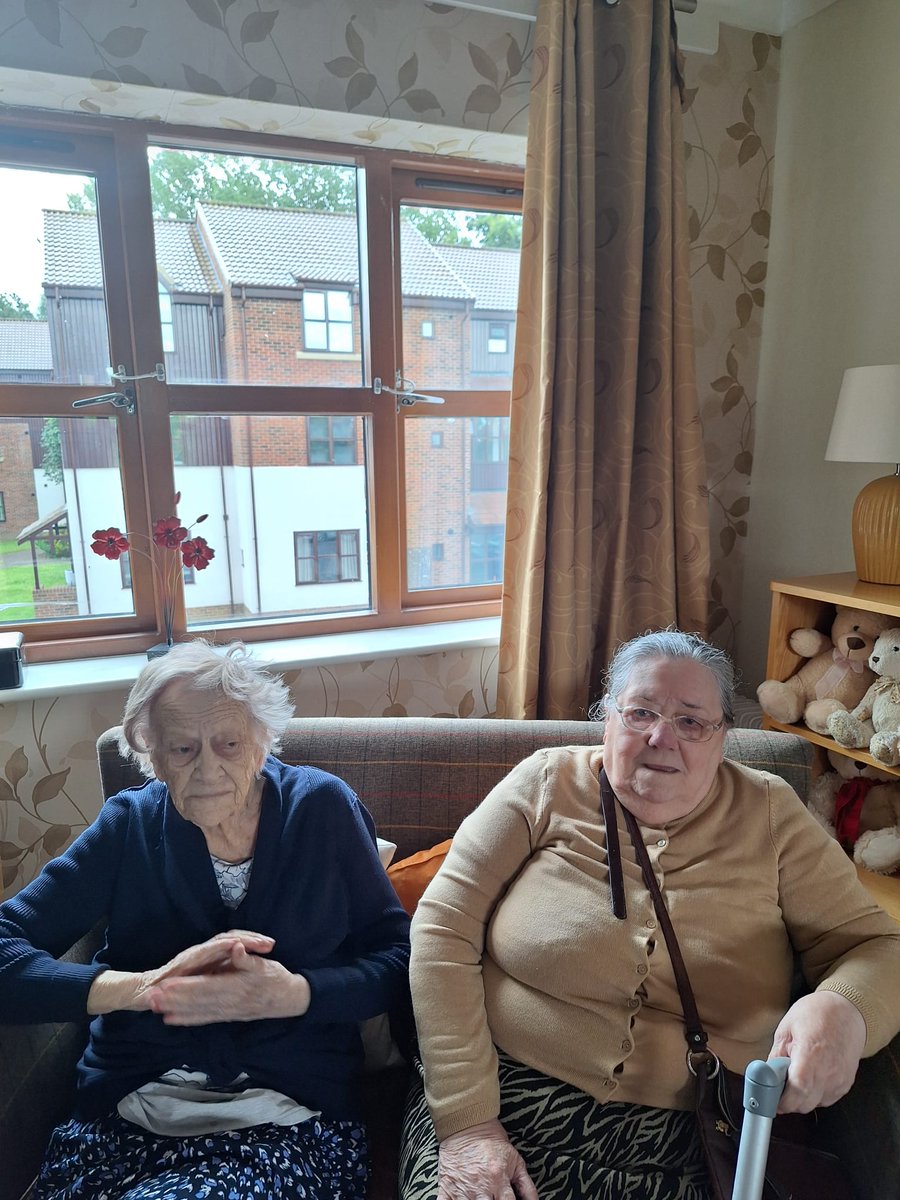WoodsWynyard's tweet photo. We had a lovely afternoon watching a movie 🎬 🎞 🎥 #movie https://t.co/G4R36BDIqr