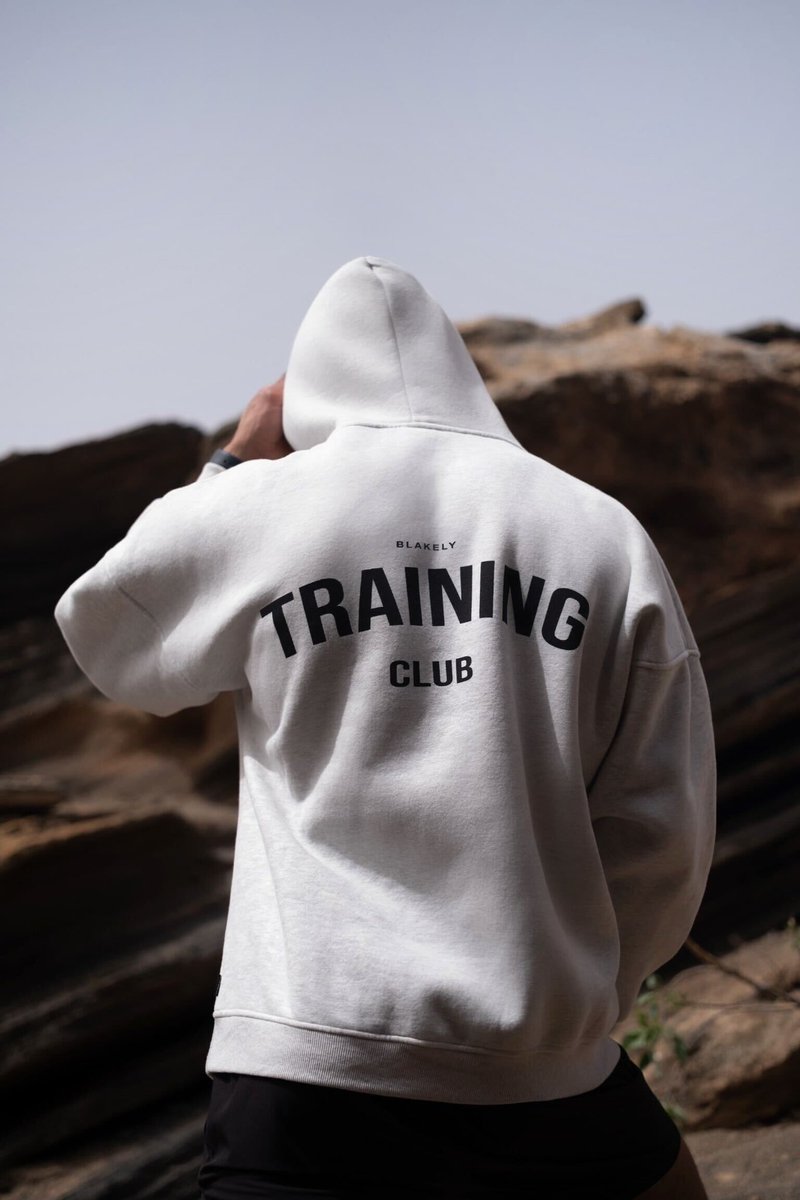 B L A K E L Y tweet media