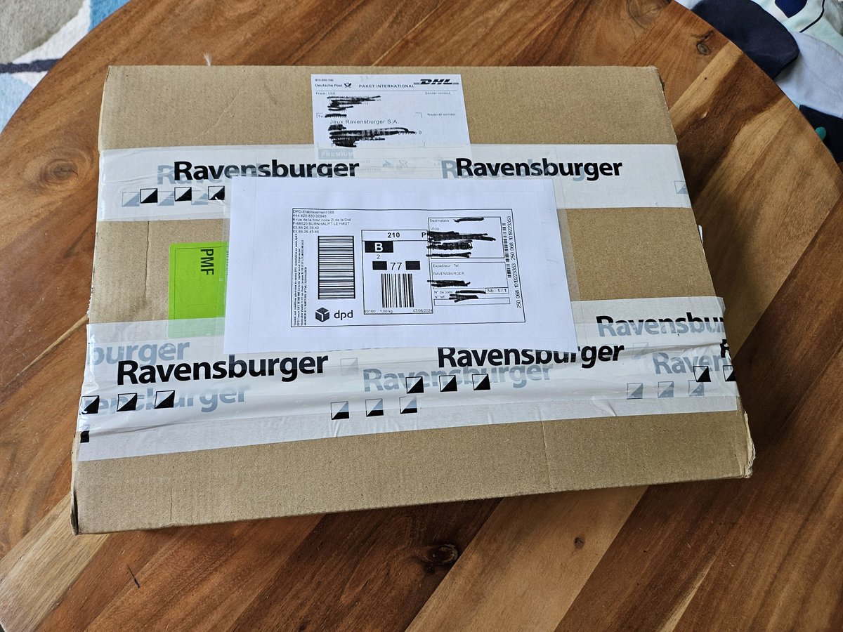 LorcanaFr's tweet image. 🔥Ciel scintillant j -1🔥

La sortie est demain, et bonne surprise dans la boite aux lettres un colis de @Ravensburgerfr pour fêter ça de la meilleure manière.

Merci à ravensburger et ses équipes🙏
On vous présente tout ça plus en détails très bientôt 👌

#set5 #release #prélude