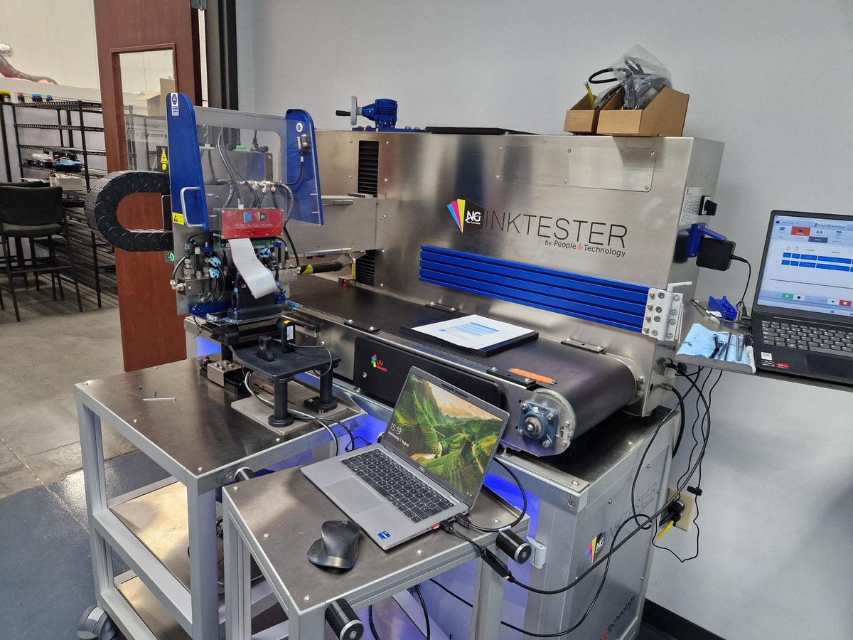 The Meteor DropWatcher is all set up for a practical session at the People&amp;Technology - Graphic Solid Inks Inkjet Technical Conference.