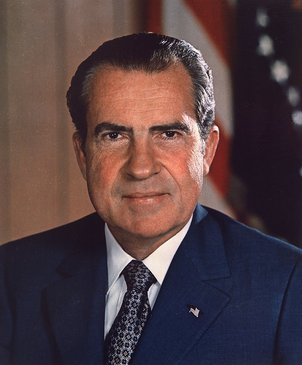WatsonRandy2's tweet photo. On this day in history, August 8, 1974, President Nixon announces his resignation,who becomes first U.S. president to resign.

Thoughts? https://t.co/ZXO28Orfo9