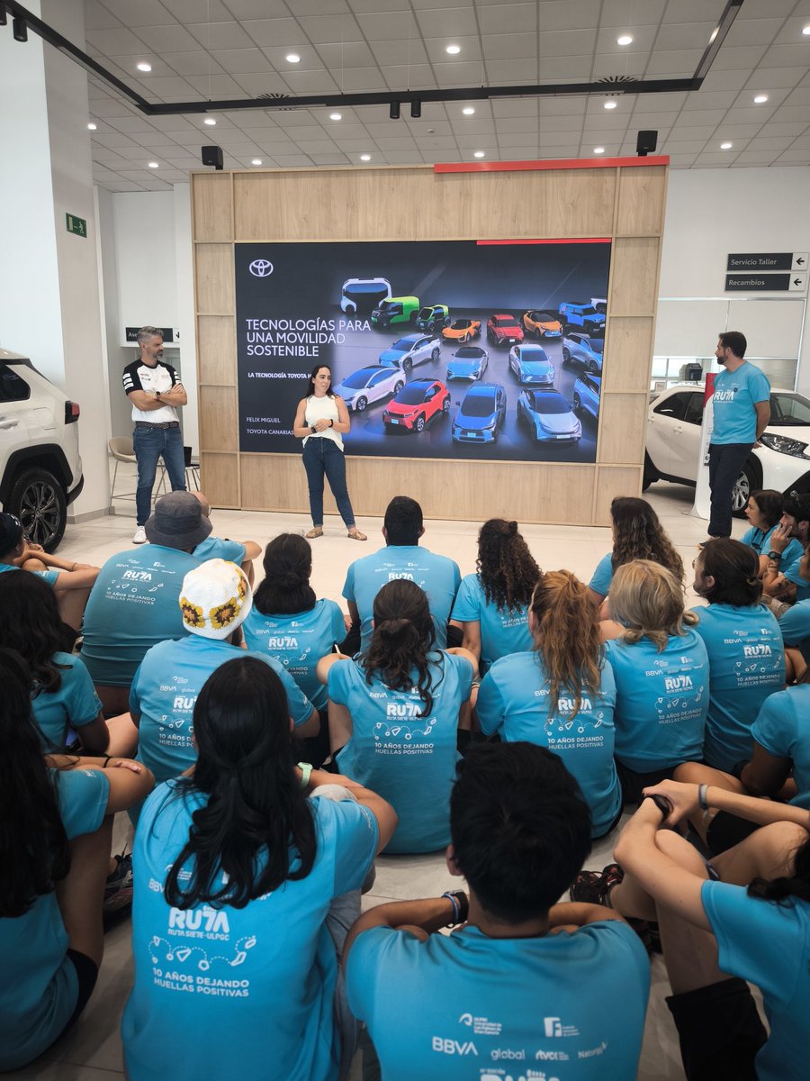 Hoy #RutaSiete se despide de Tenerife visitando <a href="/toyotacanarias/">Toyota Canarias</a> 🚘 
Nuestros coches son un apoyo fundamental en la logística diaria del viaje.

Hemos aprendido más sobre los tipos de sistema híbridos y enchufables 🔋

¡Cuánta tecnología hay detrás!