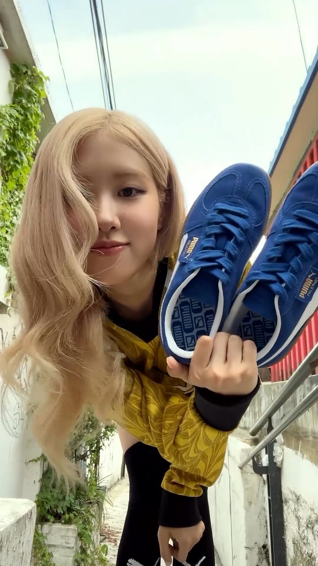 BLACKPINK ROSE着用　PUMA フットボールシャツ BLACKPINK ROSE着用 PUMA フットボールシャツ PUMA公式】プレス