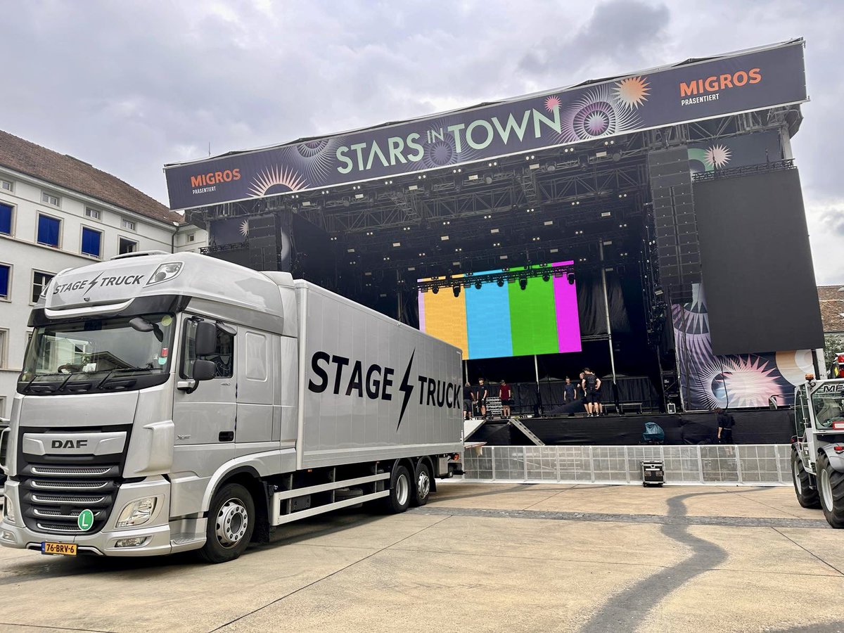 Stars in Town, are you ready? StageTruck is here and we’re loading in 🎸

See you later! 

#statusquo #tour #SQ24 #switzerland #starsintown