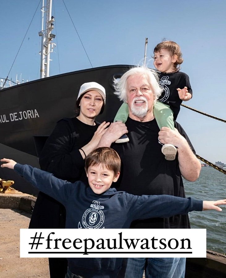 ACCIÓN X
Comparte imagen y hasthag para visibilizar la injusticia que sufre Paul Watson por defender a las ballenas del Japón país cazador que le ha condenado a 15 años de prisión
#FreePaulWatson
