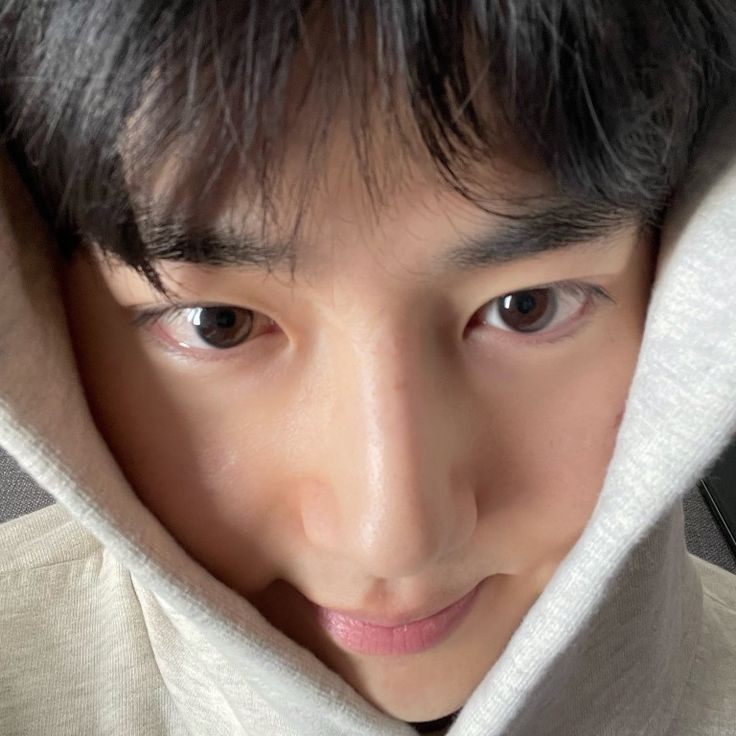 yeoncyb's tweet image. [restarting] day 1 

hi ! i’m kairo lf interactive moots

— he/him, major, filo
— new to #stantwt #kpoptwt 
— enha, svt, aroha
— any fandom will do ! 

↻/♡ to help spread, thanks !