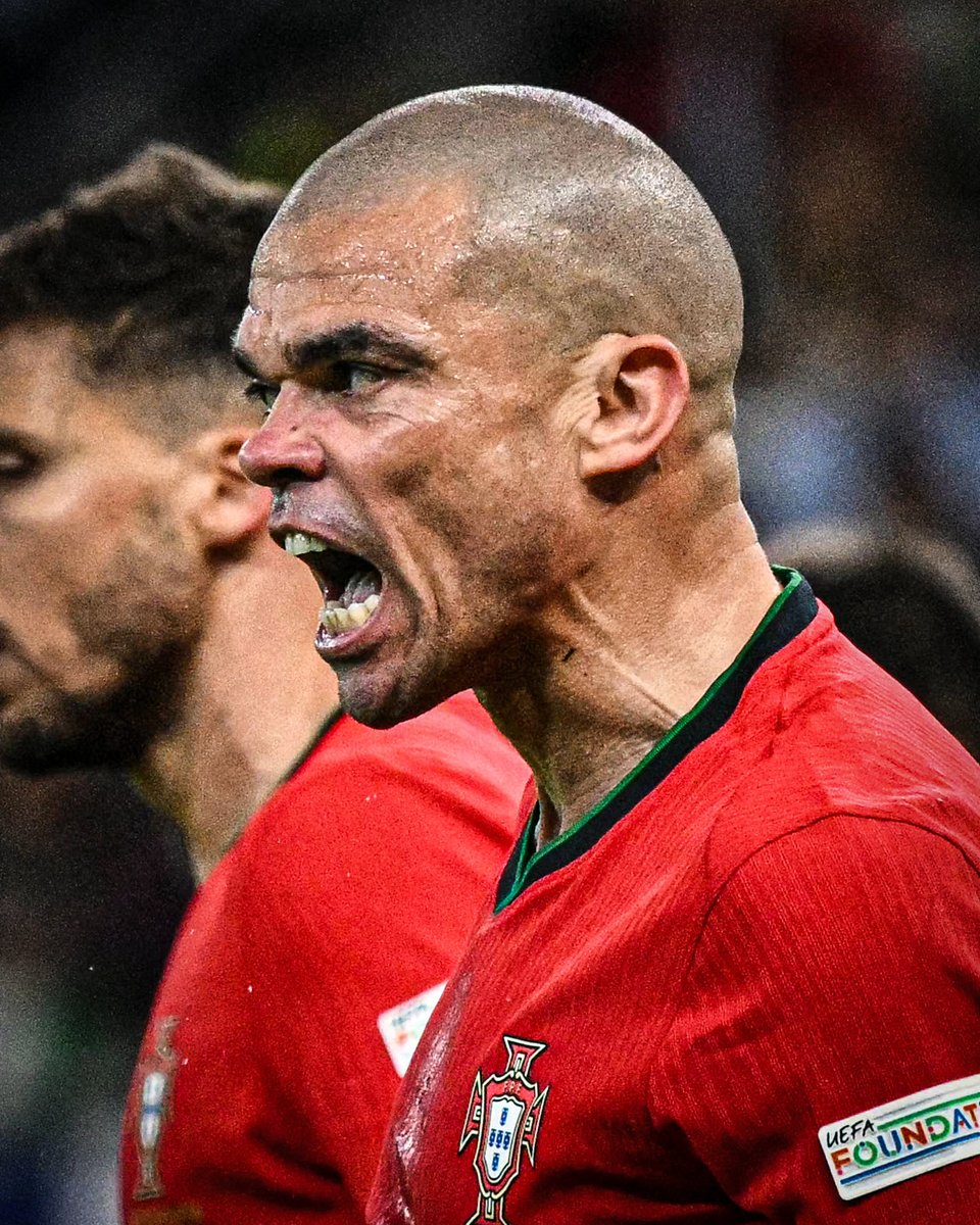 🚨🚨| OFFICIAL: Pepe has officially announced his retirement from football.

Thank you for everything, legend! 🥹🇵🇹